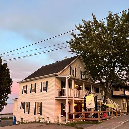 Les Pinsons Des Rives Bed and Breakfast La Malbaie Exteriör bild