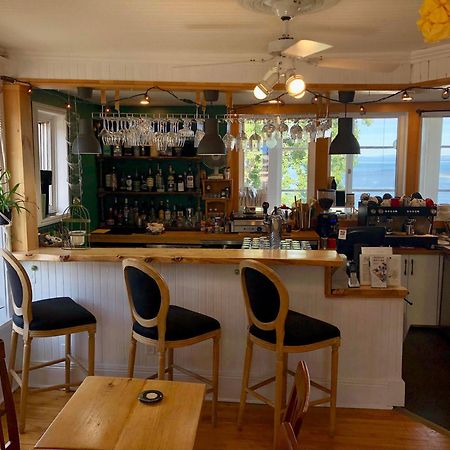 Les Pinsons Des Rives Bed and Breakfast La Malbaie Exteriör bild